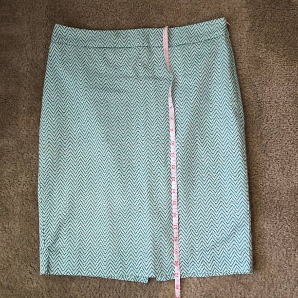 Cute Limited Pencil Skirt! - Picture 2 of 6